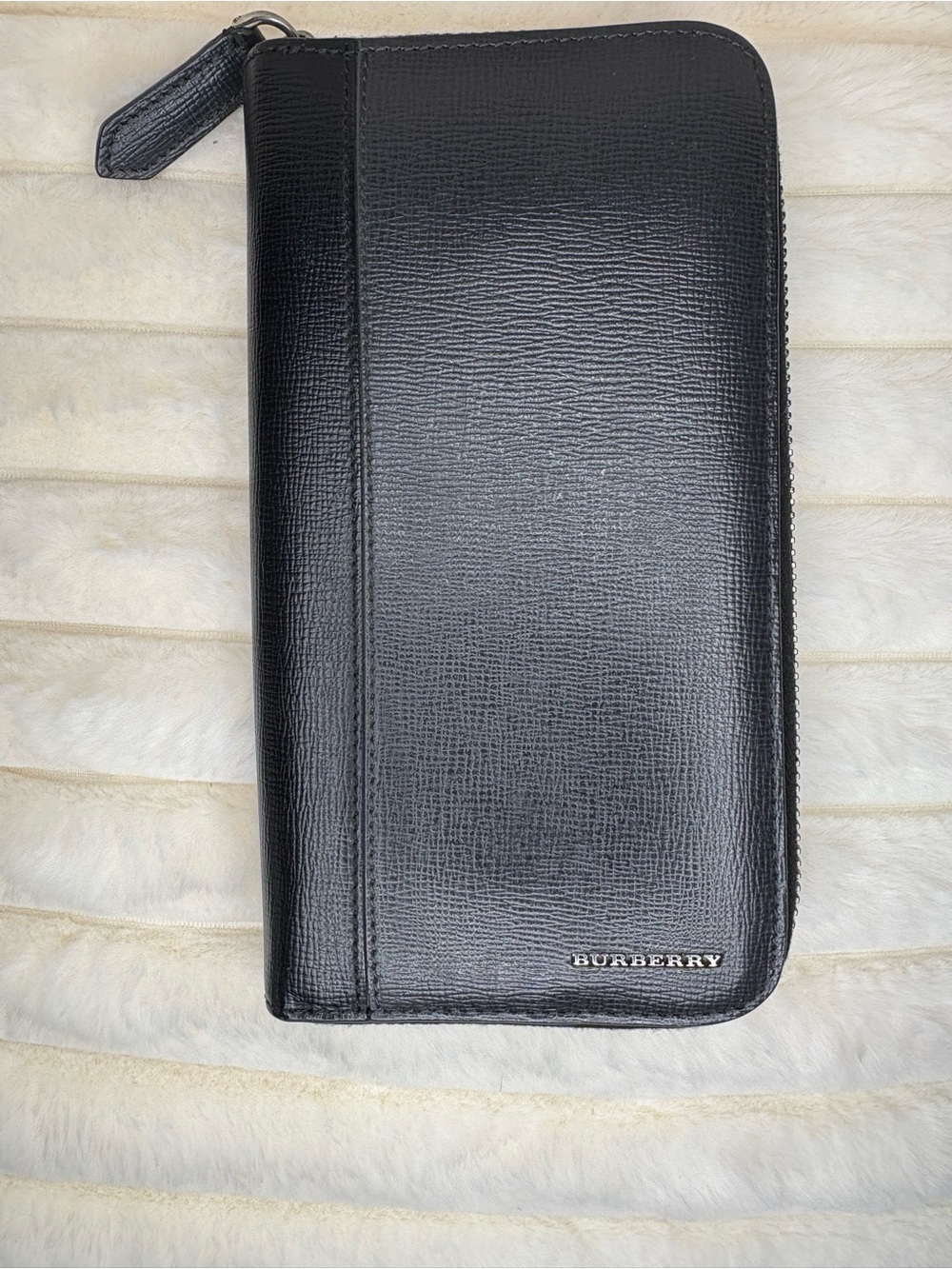 Burberry Saffiano Leather Long Zip Wallet w COA - Picture 2 of 16